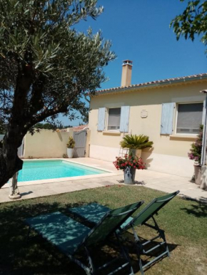 Maison au milieu des vignes